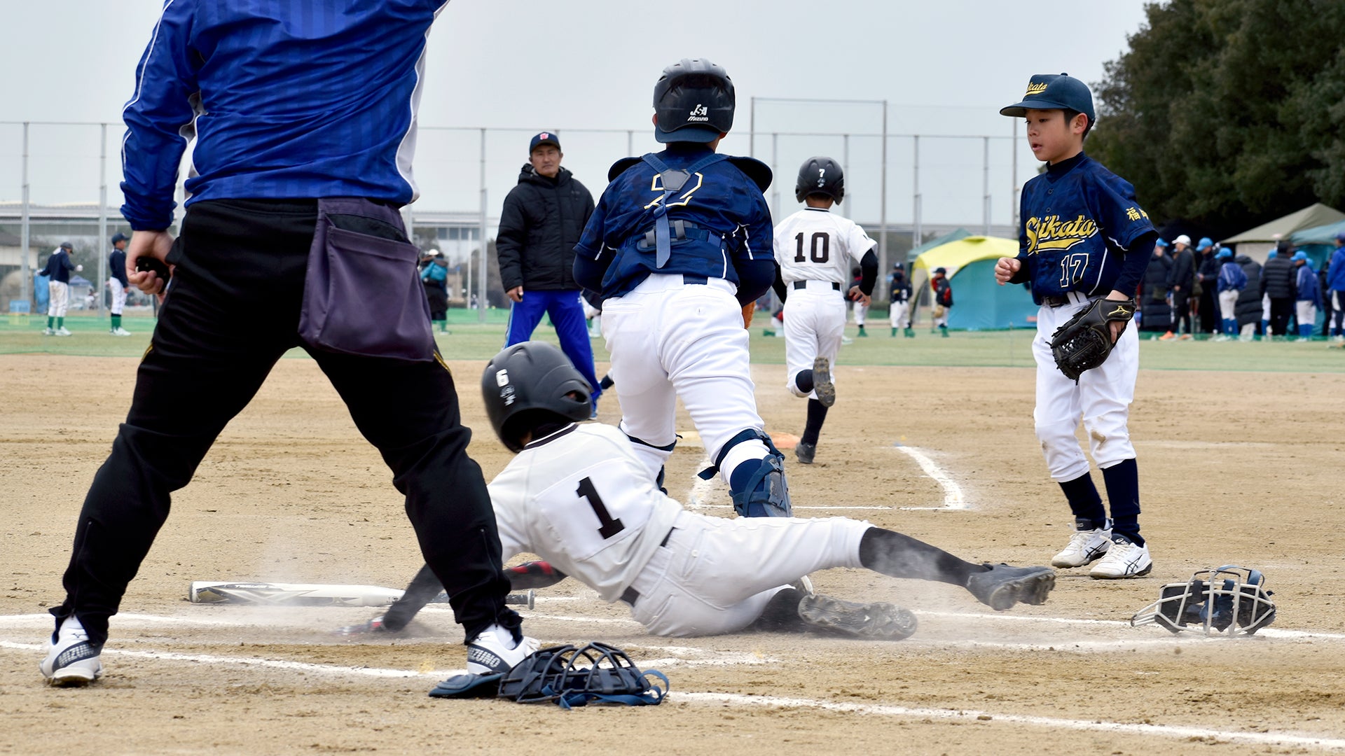 愛和グループが小学生ソフトボール大会を開催、福岡市内のチームが約3ヶ月間熱戦を繰り広げる